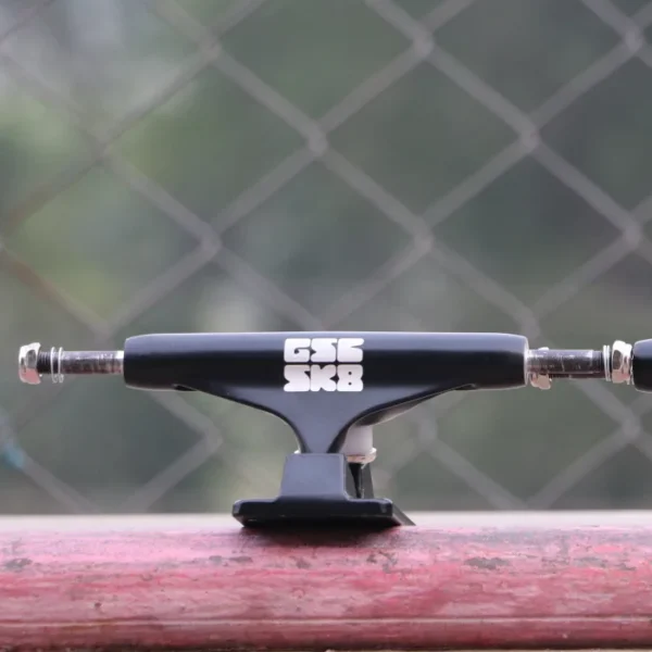 GSCSK8 2025 black skateboard trucks